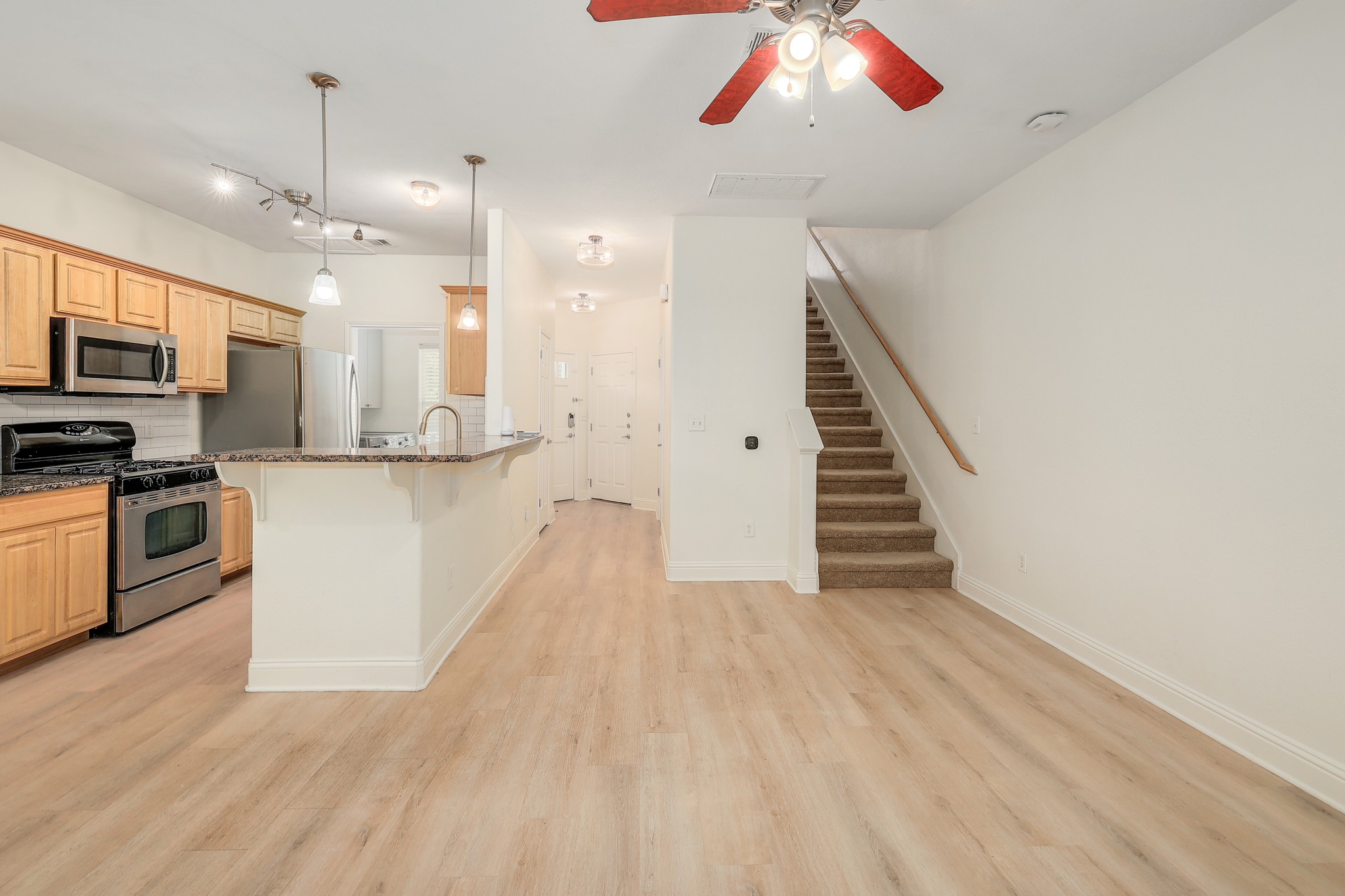 4803 A Pecan Springs Road, Unit B Austin, TX 78723 - Photo 6 of 27