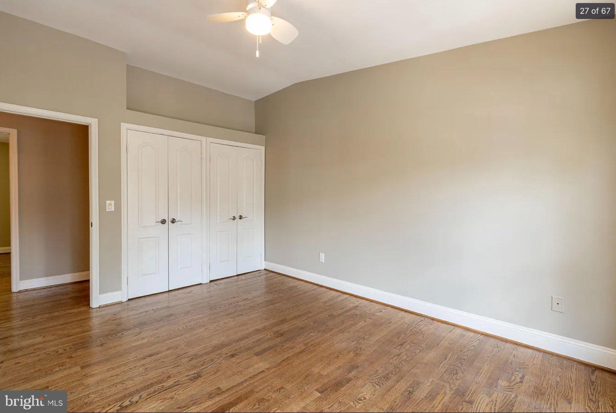 3906 Valley Ridge Drive Fairfax, VA 22033 - Photo 27 of 58 Spacious room with warm wood floors.