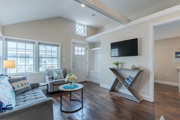 $299,000 | 17 Kentville Terrace, Hampton, NH 03842