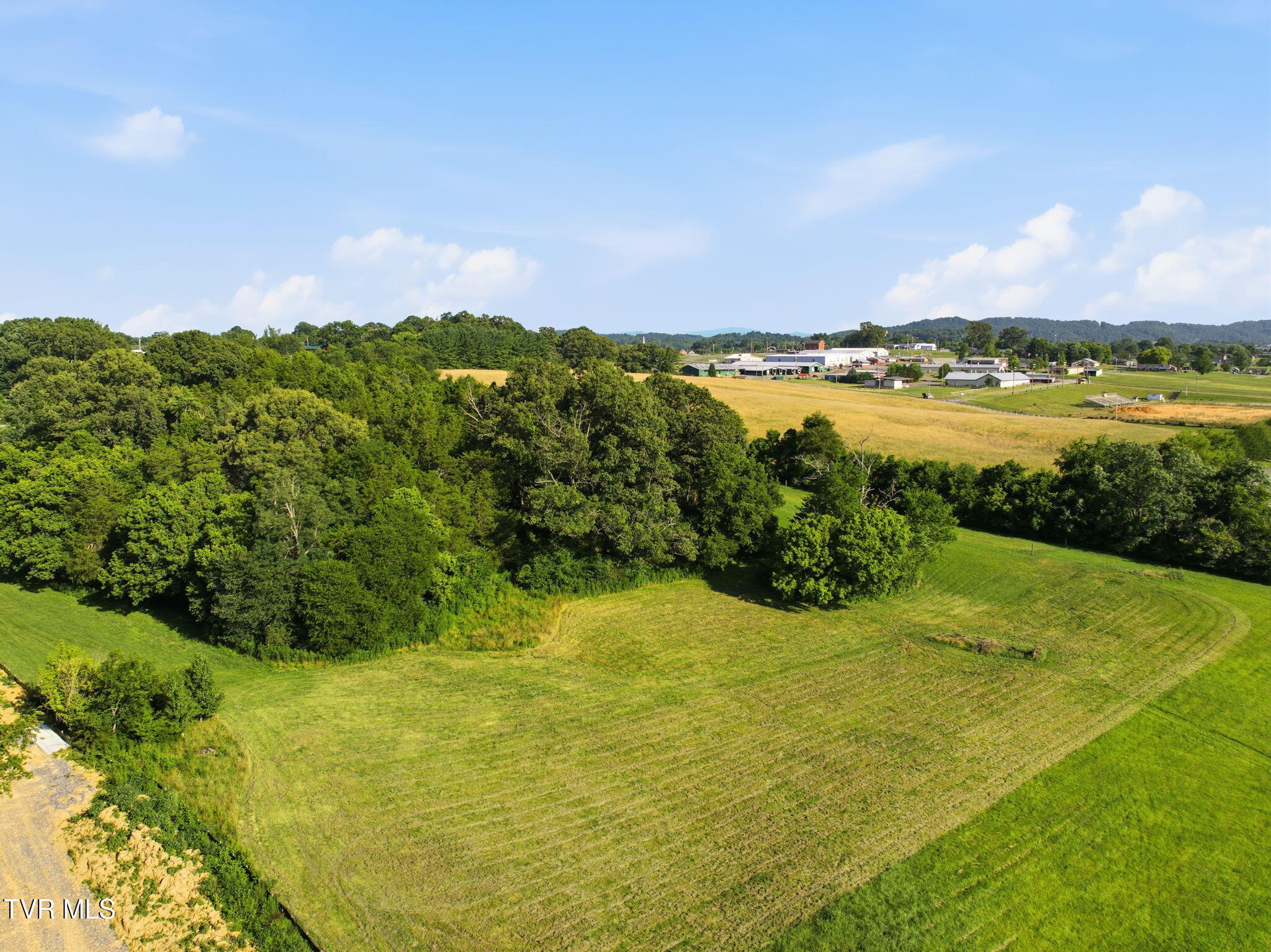141 Kitzmiller Road Gray, TN 37615 - Photo 97 of 100 106-web-or-mls-017_JH 20260702-349