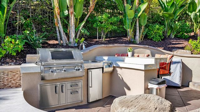 $3,200,000 | 31 Calle Vista Del Sol, San Clemente, CA 92673