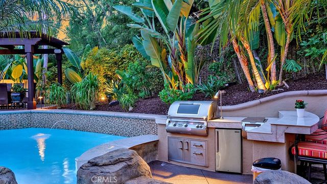 $3,200,000 | 31 Calle Vista Del Sol, San Clemente, CA 92673