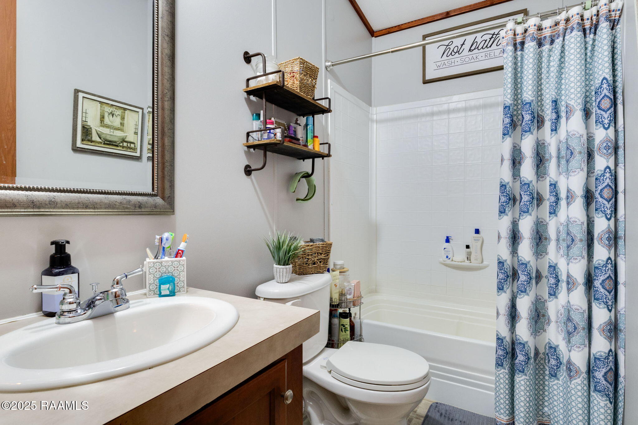 2612 Snapper Road New Iberia, LA 70560 - Photo 15 of 24 16-web-or-mls-2612 Snapper-11