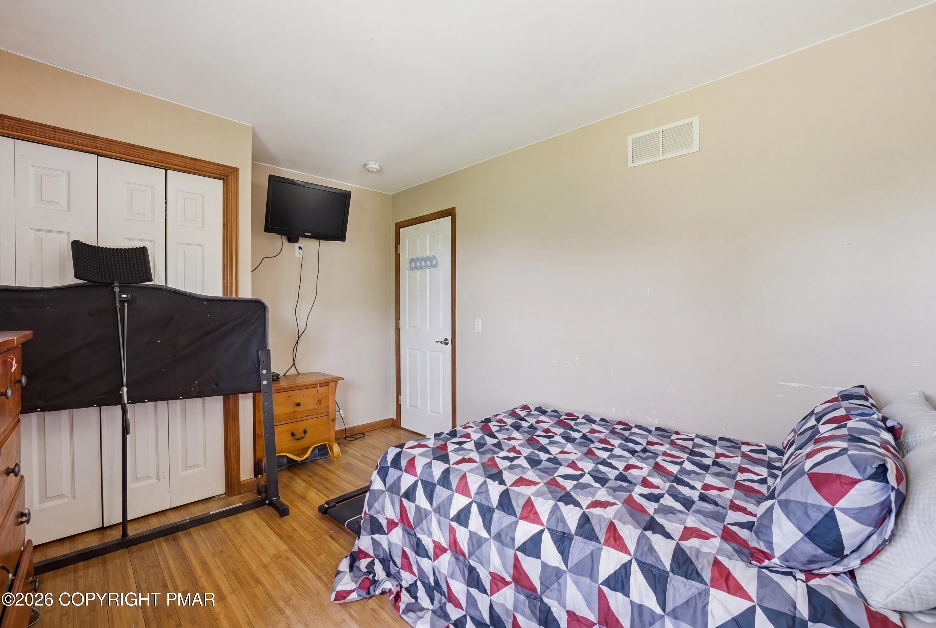 2607 Ramon Drive Blakeslee, PA 18610 - Photo 38 of 67 Bedroom 1