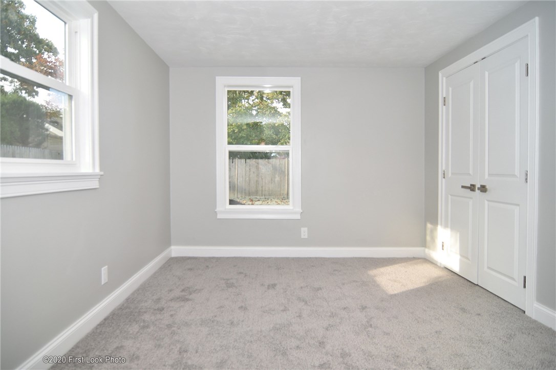 25 Whippoorwill Road Warwick, RI 02888 - Photo 6 of 33