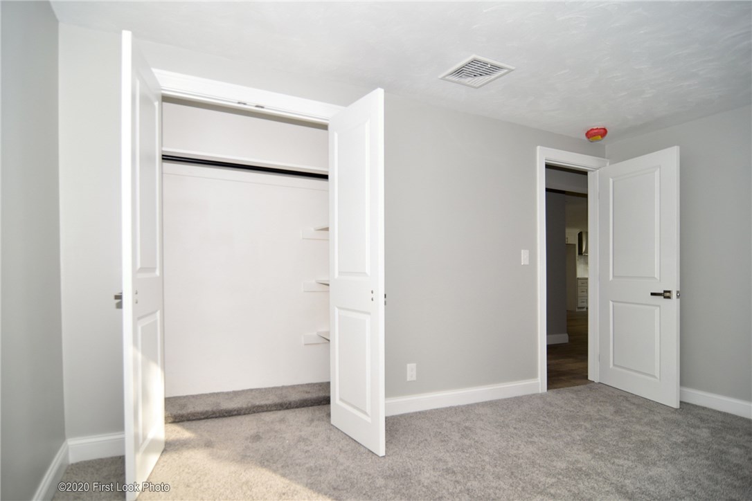 25 Whippoorwill Road Warwick, RI 02888 - Photo 8 of 33