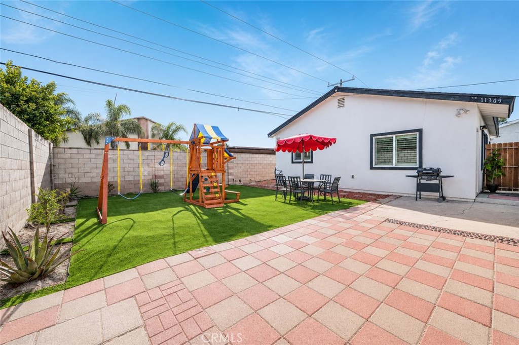 11307 Jane Way Stanton, CA 90680 - Photo 42 of 50