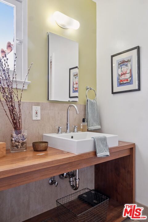 8420 La Tuna Canyon Road Sun Valley, CA 91352 - Photo 36 of 75