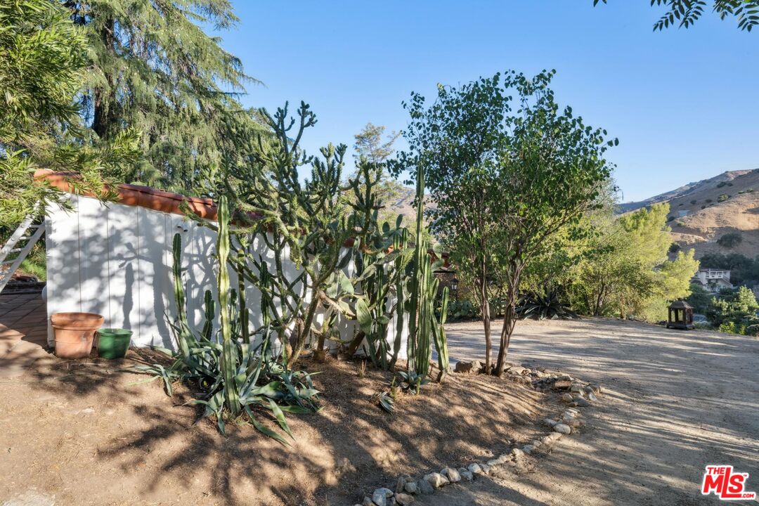 8420 La Tuna Canyon Road Sun Valley, CA 91352 - Photo 59 of 75