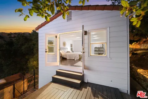 $1,595,000 | 8420 La Tuna Canyon Road, Sun Valley, CA 91352