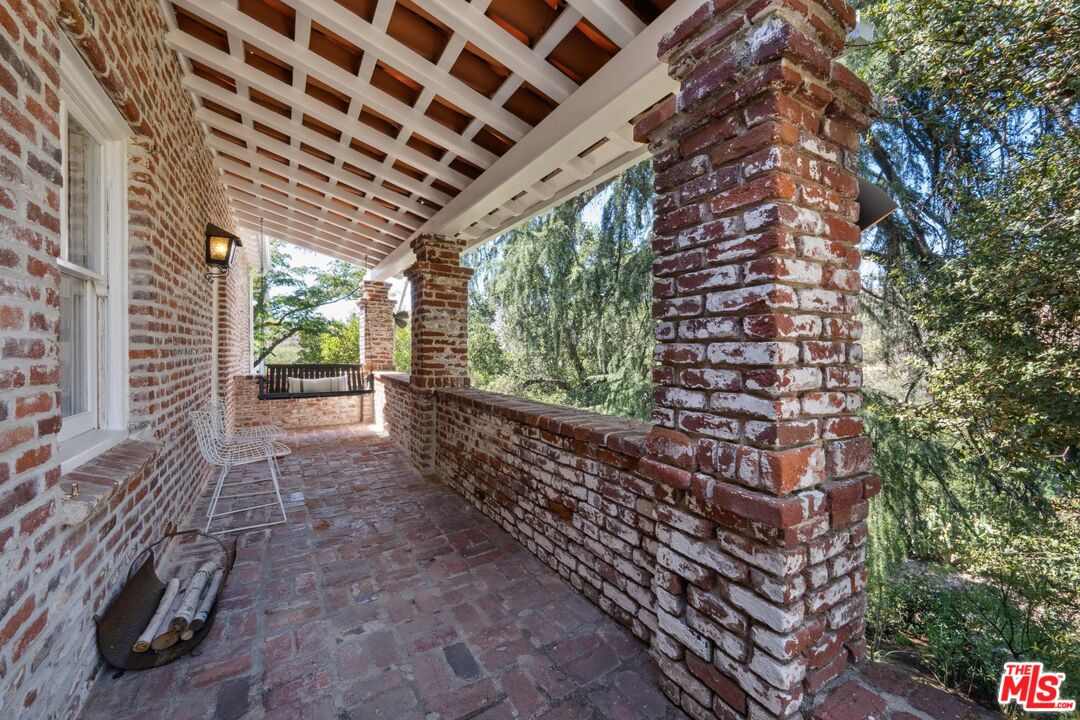 8420 La Tuna Canyon Road Sun Valley, CA 91352 - Photo 7 of 75