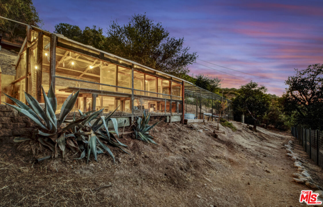 8420 La Tuna Canyon Road Sun Valley, CA 91352 - Photo 71 of 75