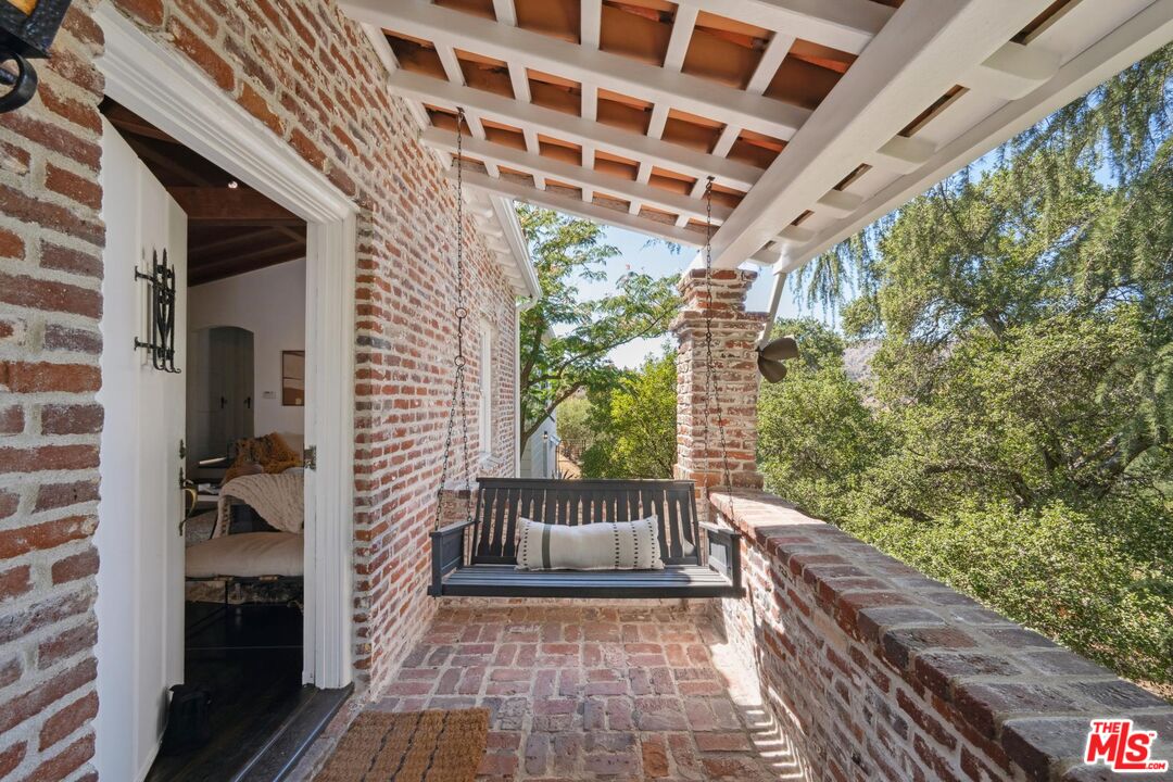 8420 La Tuna Canyon Road Sun Valley, CA 91352 - Photo 8 of 75