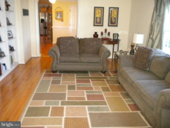 450 Truslow Road Fredericksburg, VA 22405 - Photo 16 of 25 Living Room