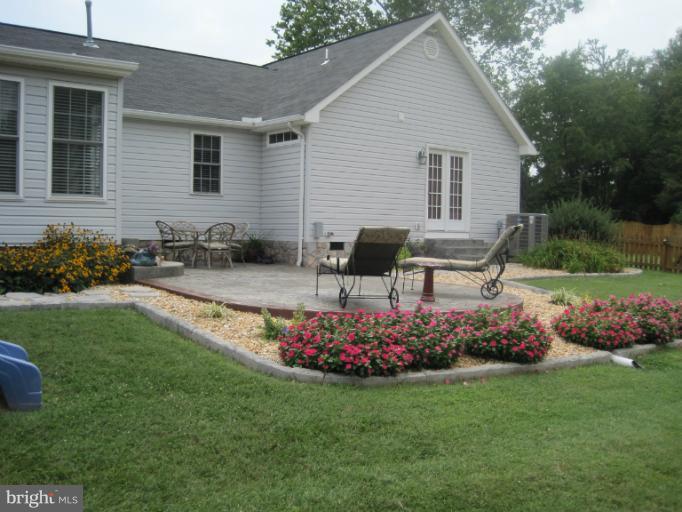 Exterior (Front)