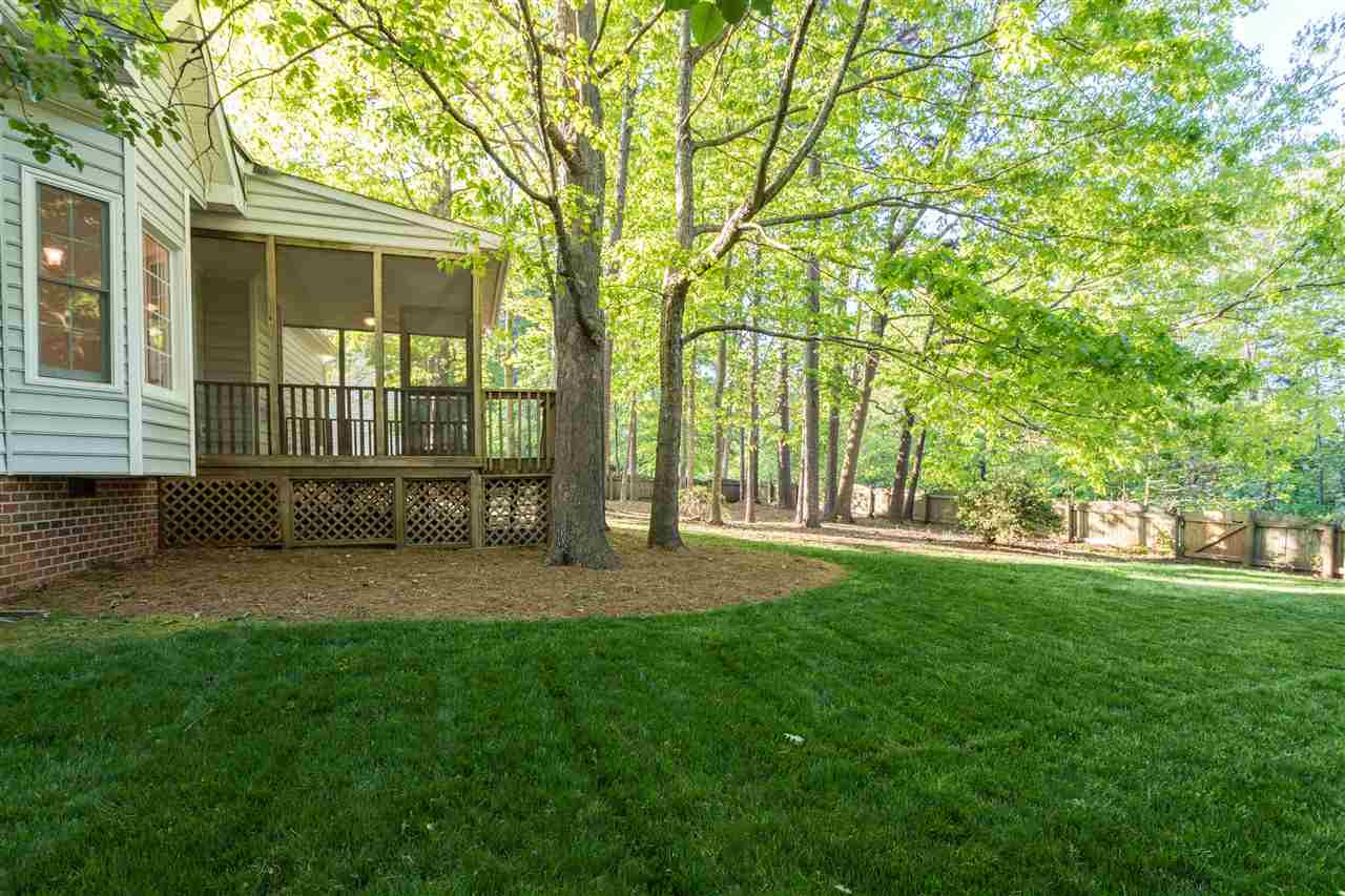 3305 Glade Spring Court Raleigh, NC 27612 - Photo 3 of 20 Photo 3