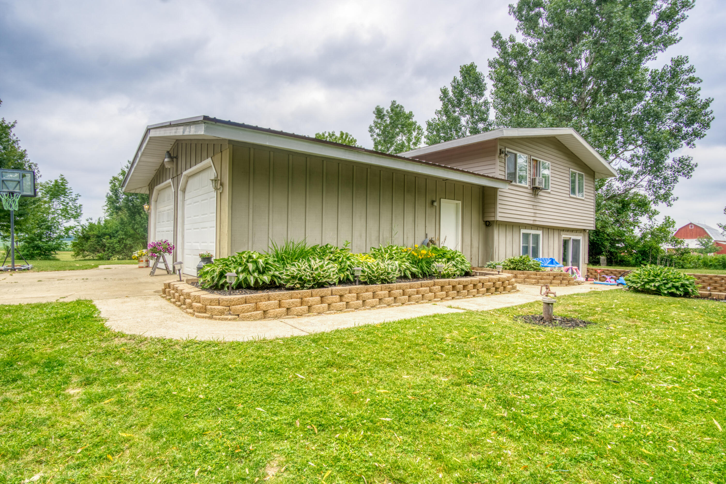 8890 Northwest Lake Road Six Lakes, MI 48886 - Photo 27 of 32 DSC02666_14