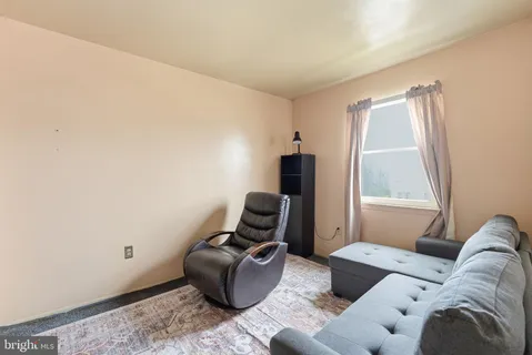 $289,000 | 9005 Continental Place, Hyattsville, MD 20785