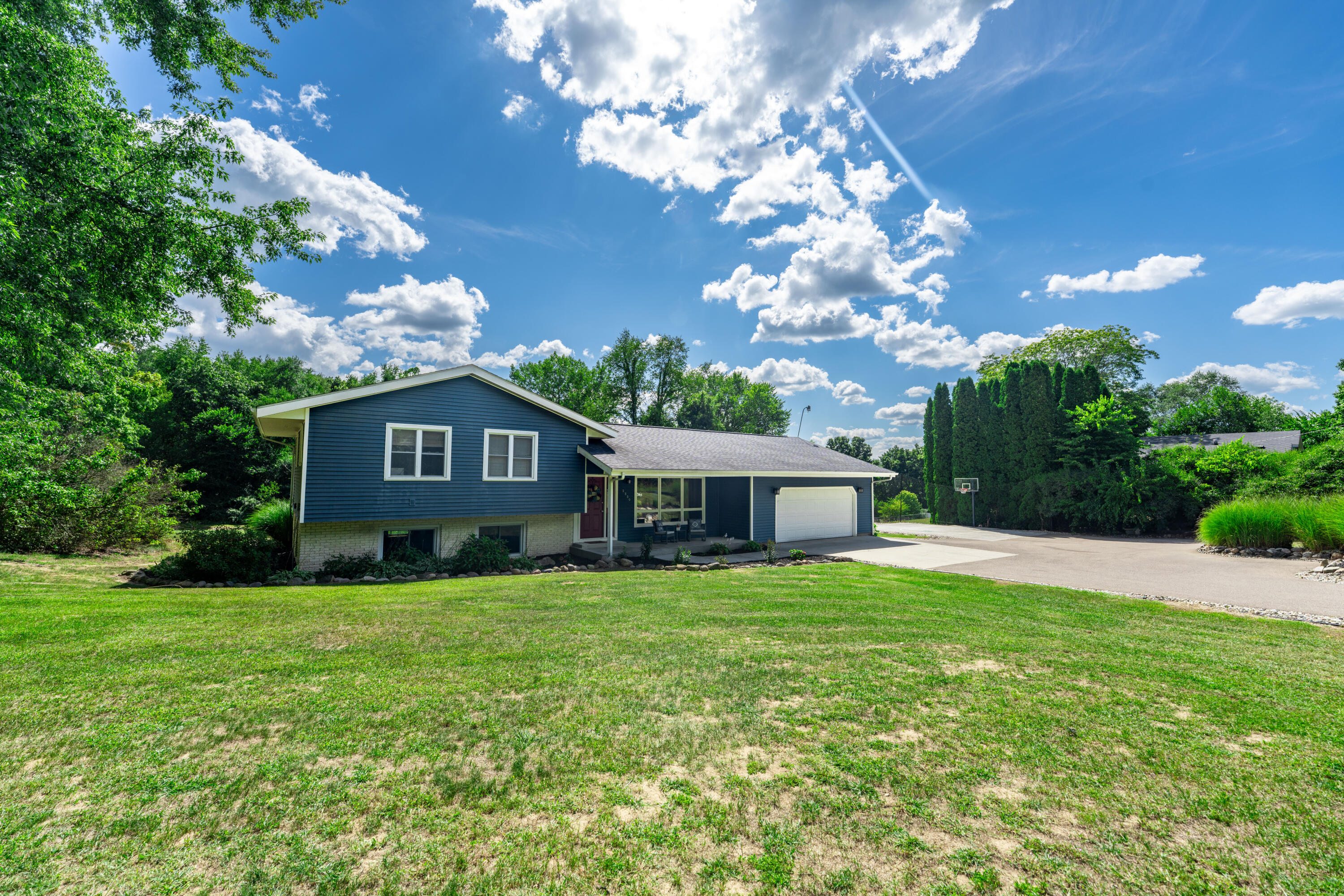 2330 East Baseline Road Plainwell, MI 49080 - Photo 23 of 32 DSC05832