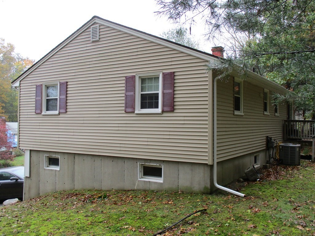 3 Hilary Road Billerica, MA 01821 - Photo 5 of 28 Gallery Image 5