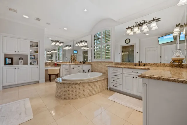 $1,899,000 | 4511 Merrie Lane, Bellaire, TX 77401