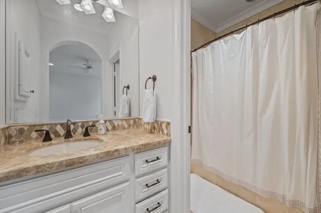 $1,899,000 | 4511 Merrie Lane, Bellaire, TX 77401