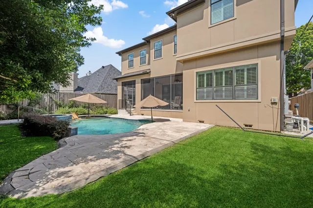 $1,899,000 | 4511 Merrie Lane, Bellaire, TX 77401