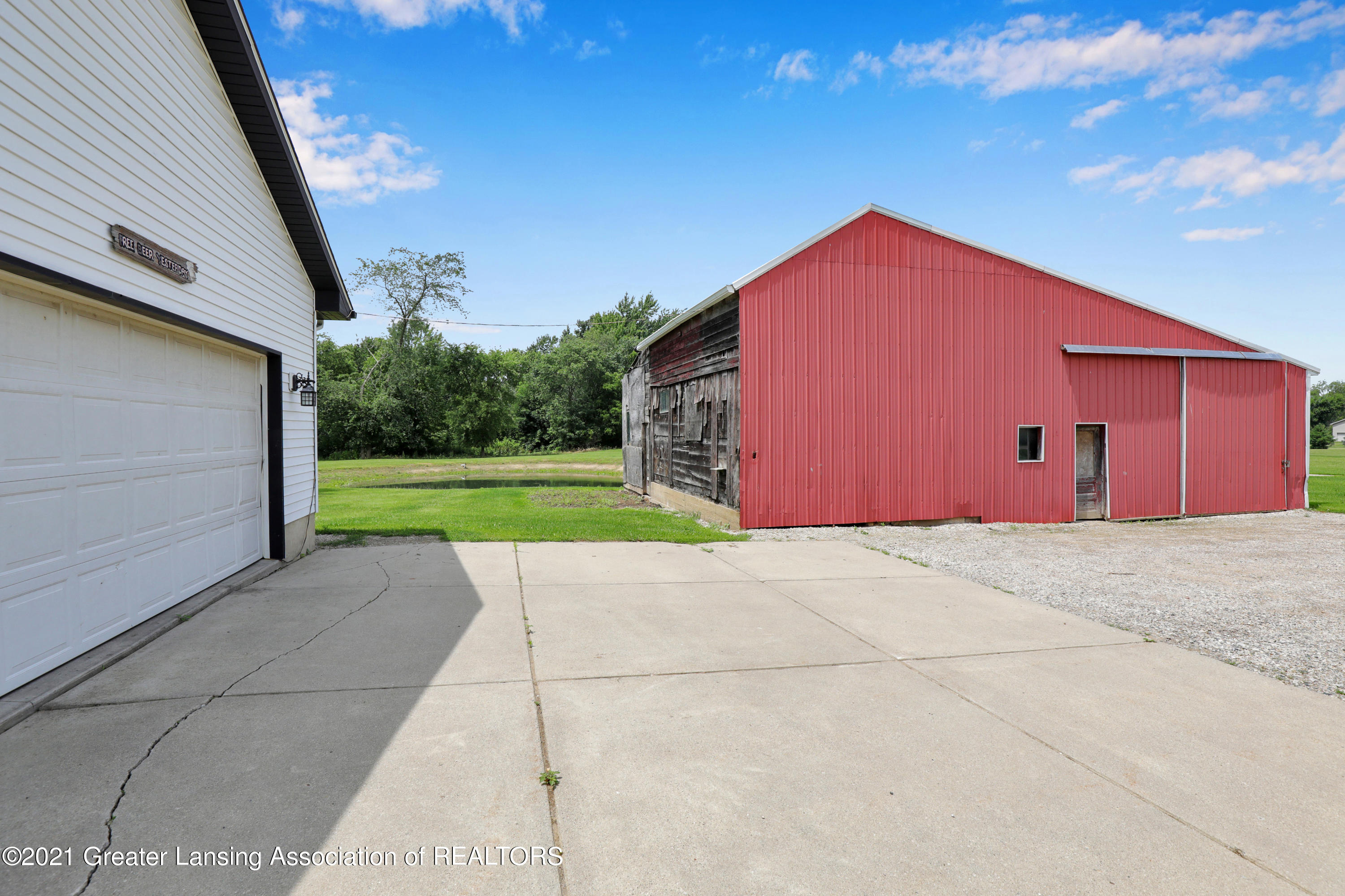 8360 South Dewitt Road Dewitt, MI 48820 - Photo 4 of 34 9I3A1892