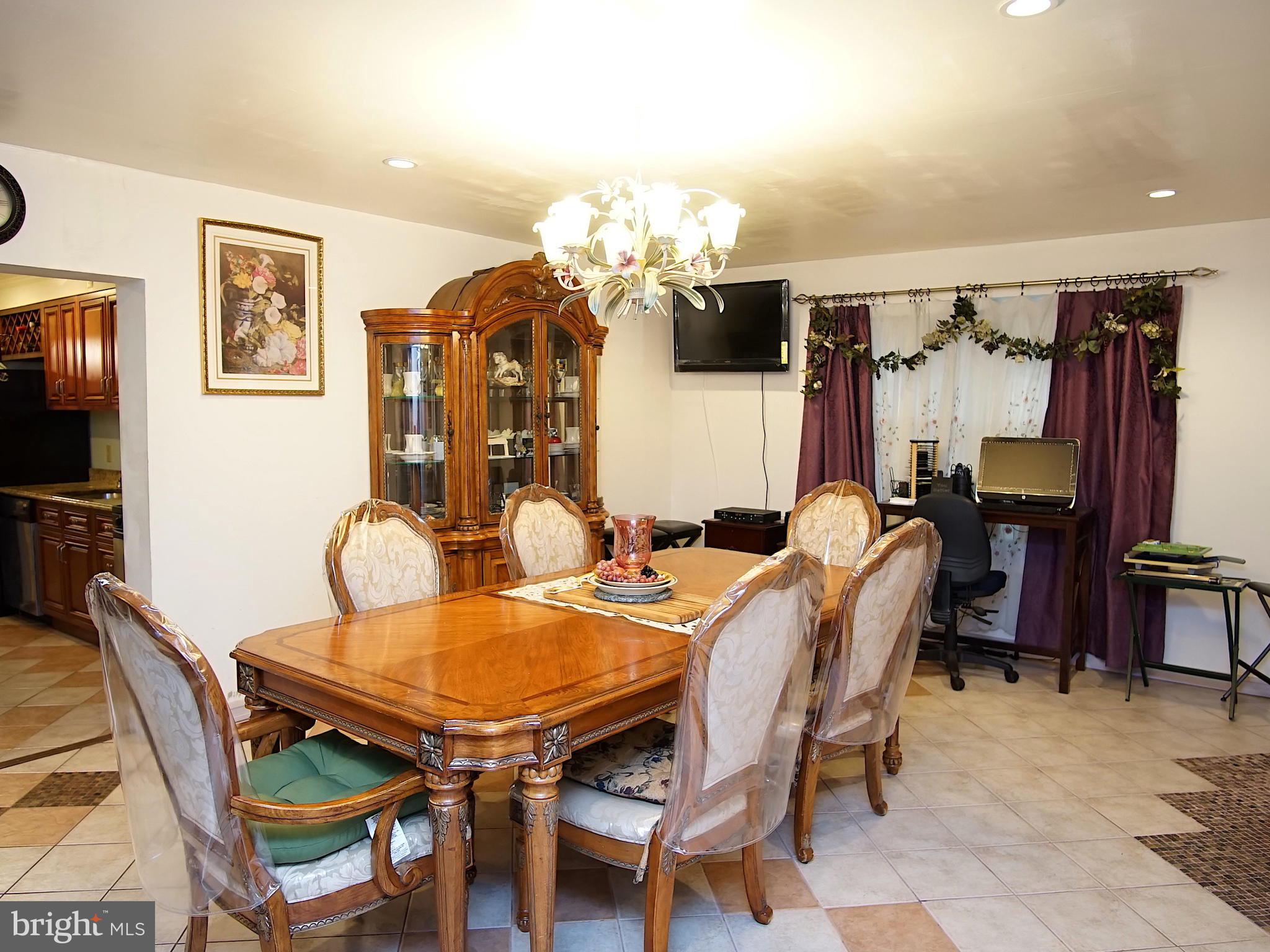 25 Cedarhill Road Randallstown, MD 21133 - Photo 9 of 37 Addition with 6 person Dining and room for more