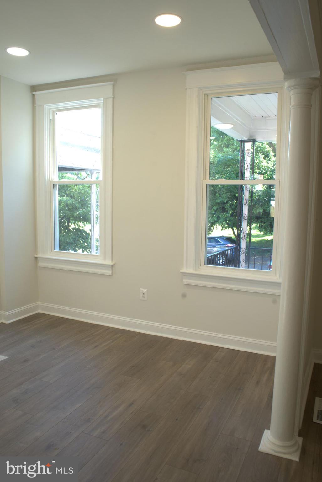 117 South Wickham Road Baltimore, MD 21229 - Photo 18 of 121 LR7