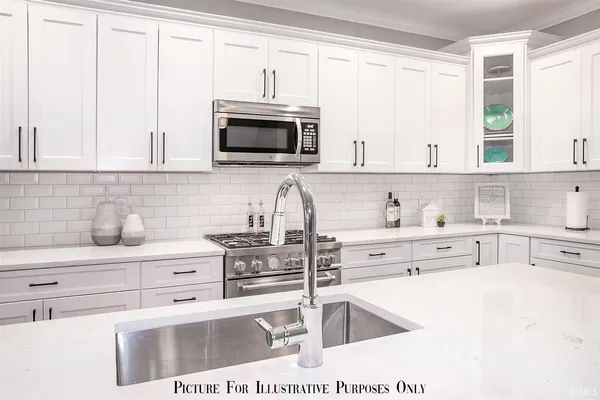 $949,000 | 734 North Notre Dame Avenue, Unit 1B, South Bend, IN 46617