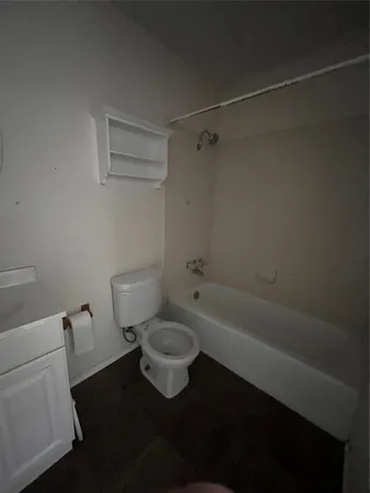 $1,595 | 433 Sailmaster Street, Unit A, Lakeway, TX 78734