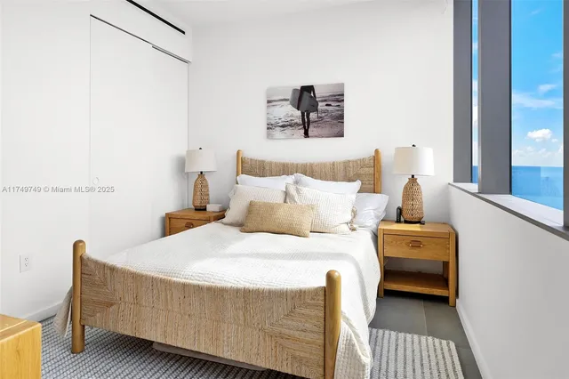 $22,500 | 2000 South Ocean Drive, Unit 22B, Hallandale Beach, FL 33009