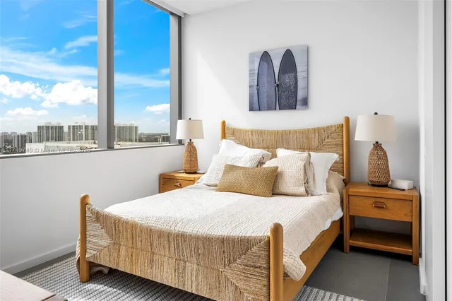 $22,500 | 2000 South Ocean Drive, Unit 22B, Hallandale Beach, FL 33009