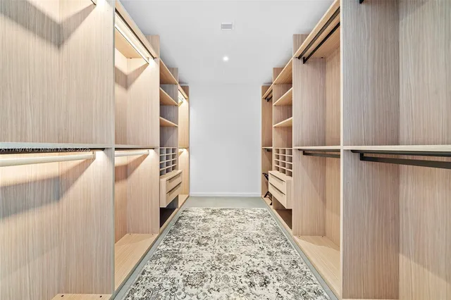 $22,500 | 2000 South Ocean Drive, Unit 22B, Hallandale Beach, FL 33009