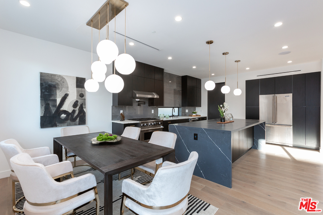 2415 Glyndon Avenue Venice, CA 90291 - Photo 12 of 35