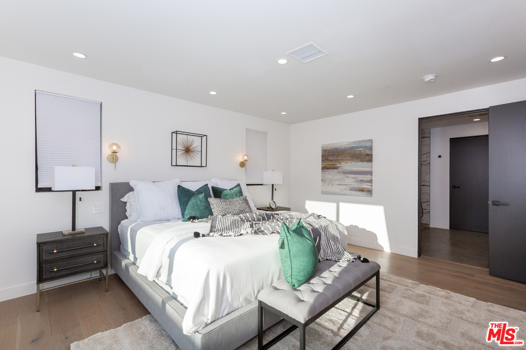 2415 Glyndon Avenue Venice, CA 90291 - Photo 17 of 35