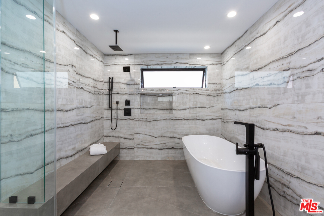 2415 Glyndon Avenue Venice, CA 90291 - Photo 24 of 35