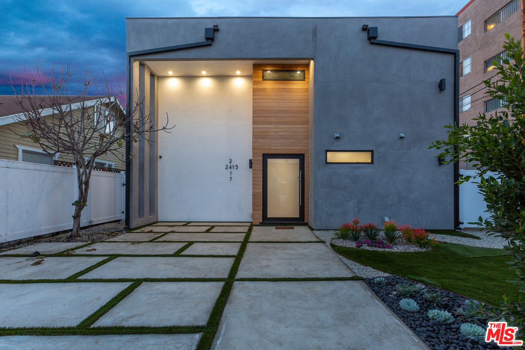 2415 Glyndon Avenue Venice, CA 90291 - Photo 4 of 35