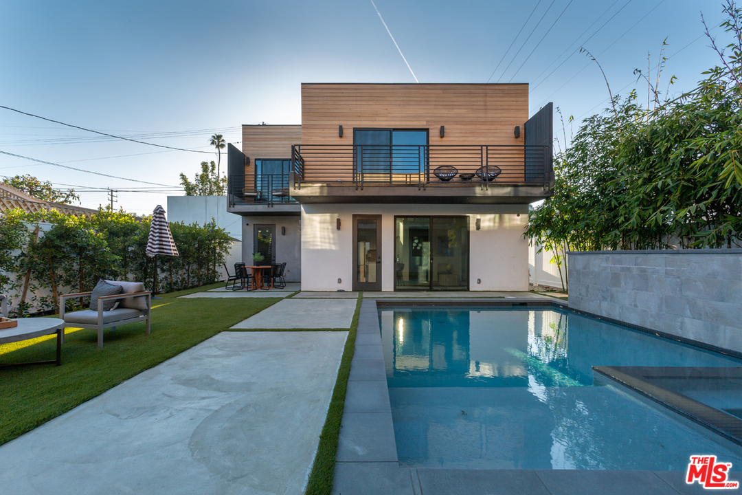 2415 Glyndon Avenue Venice, CA 90291 - Photo 33 of 35