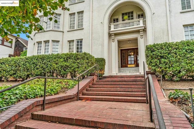 a view of a house with a garden