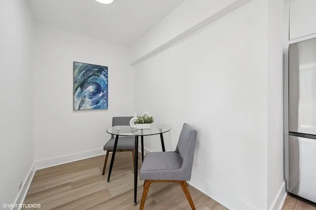 $3,300 | 1255 North Sandburg Terrace, Unit 503, Chicago, IL 60610