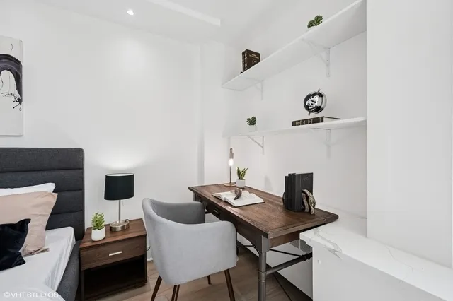 $3,300 | 1255 North Sandburg Terrace, Unit 503, Chicago, IL 60610