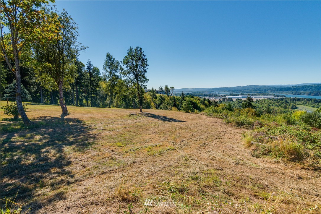 245 Risley Road, Unit 2 Kelso, WA 98626 - Photo 5 of 12 Gallery Image 5