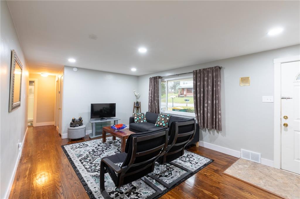 2413 Nicholson Road Sewickley, PA 15143 - Photo 3 of 30