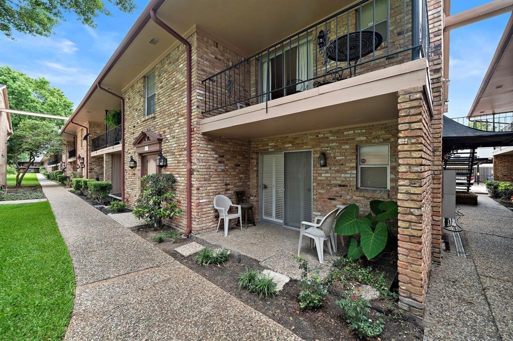 7600 Burgoyne Road, Unit 138 Houston, TX 77063 - Photo 1 of 21