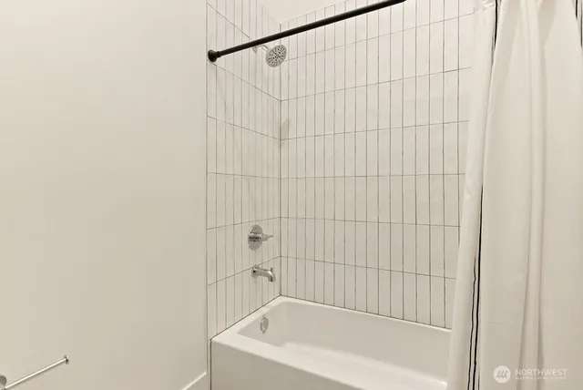 $1,495,000 | 40440 306th Avenue Southeast, Enumclaw, WA 98022