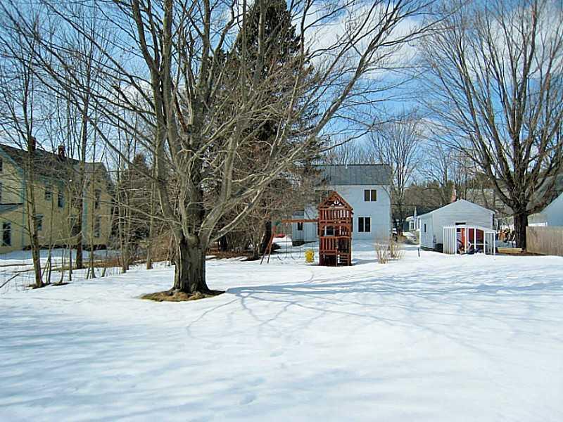 261 Main Street Cumberland Center, ME 04021 - Photo 34 of 34 Exterior Front.