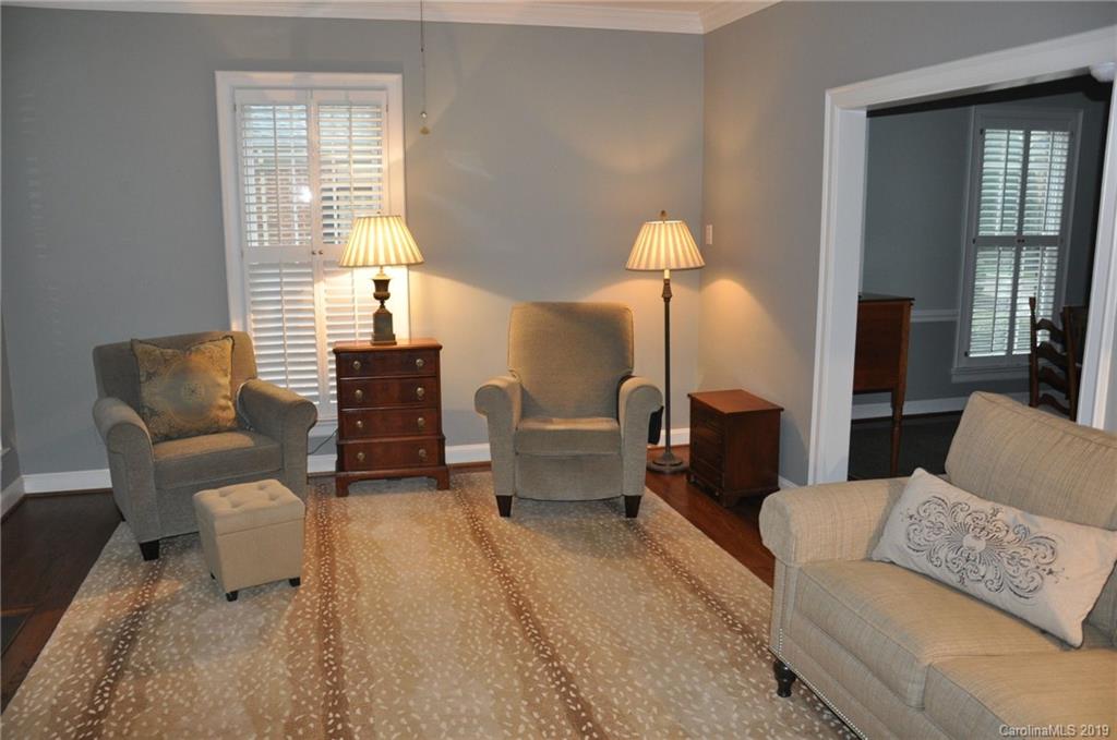 2853 Sharon View Road Charlotte, NC 28210 - Photo 2 of 8