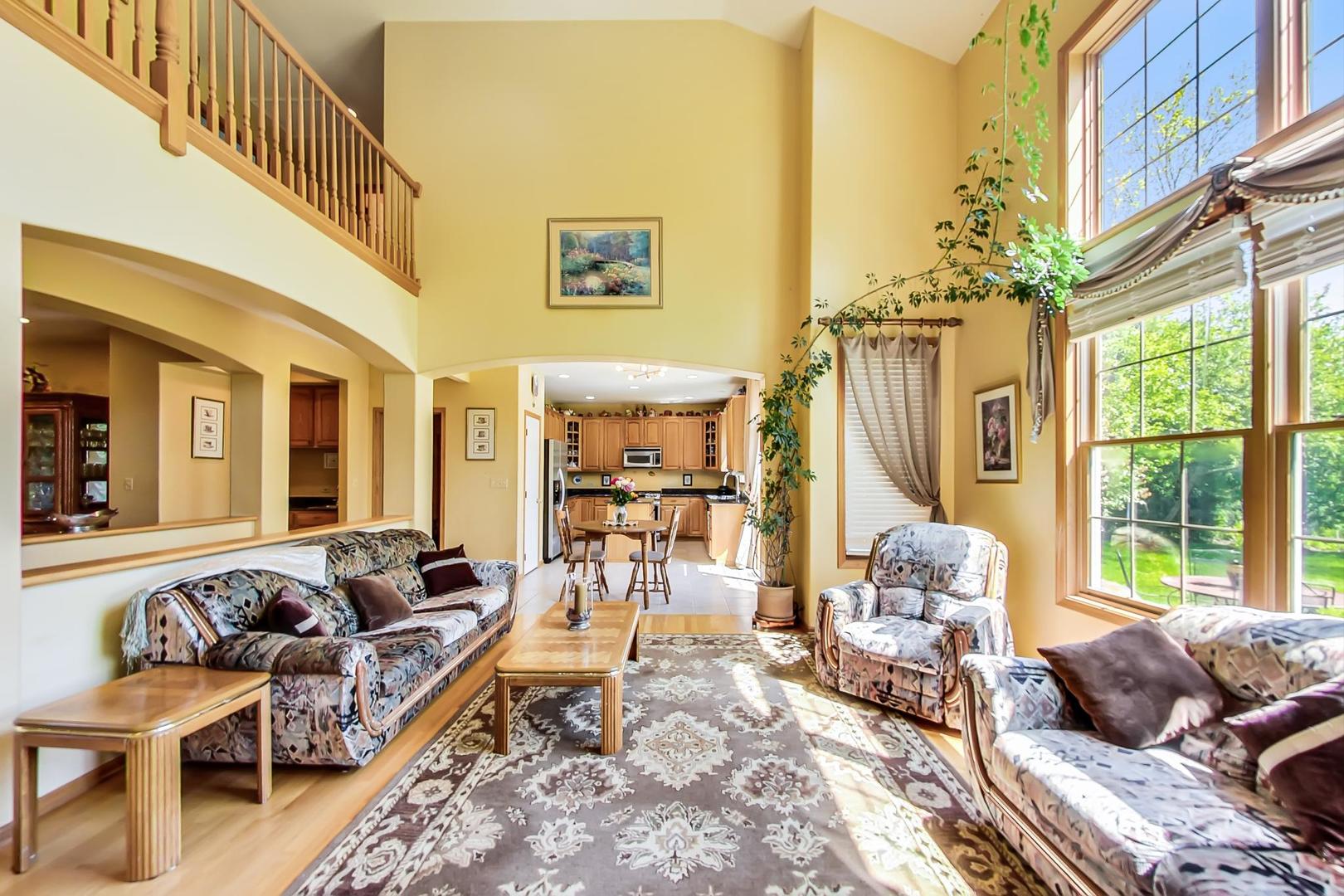 1117 South Elmhurst Road Wheeling, IL 60090 - Photo 11 of 28